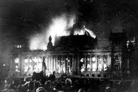 After Reichstag was burned down, Brecht fled to Prague. (27/02/1933)